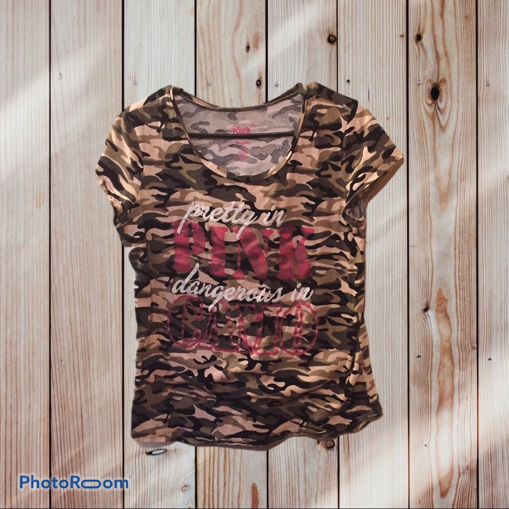 ROCK 47 by WRANGLER Dangerous in Camo Tee